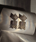 small square jhumka