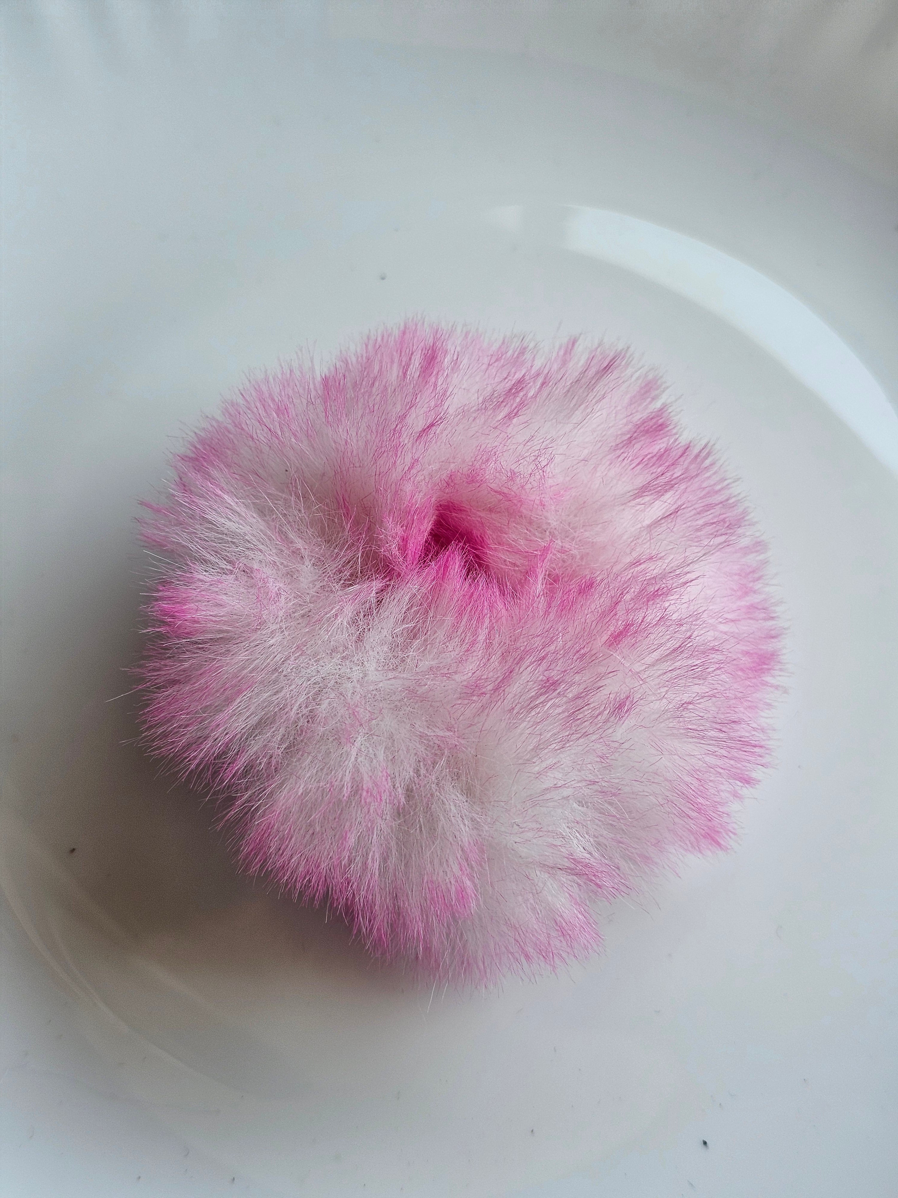 Plush Scrunchie (pink)