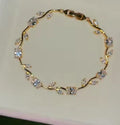 Tulip bracelet (white)