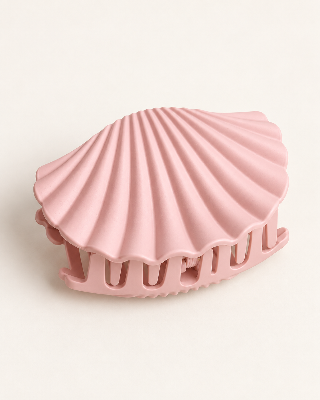Seashell Claw Clip — Blush Pink — product photo