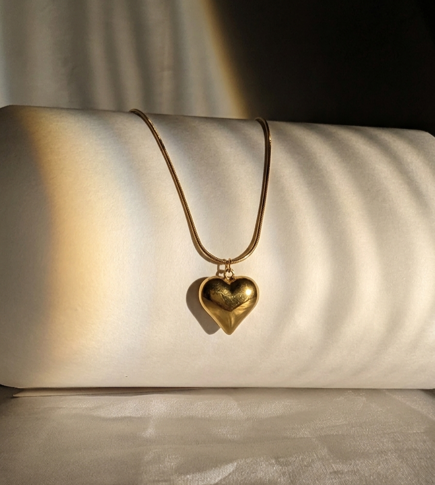 Women Gold-Plated Anti Tarnish Heart Themed Pendant