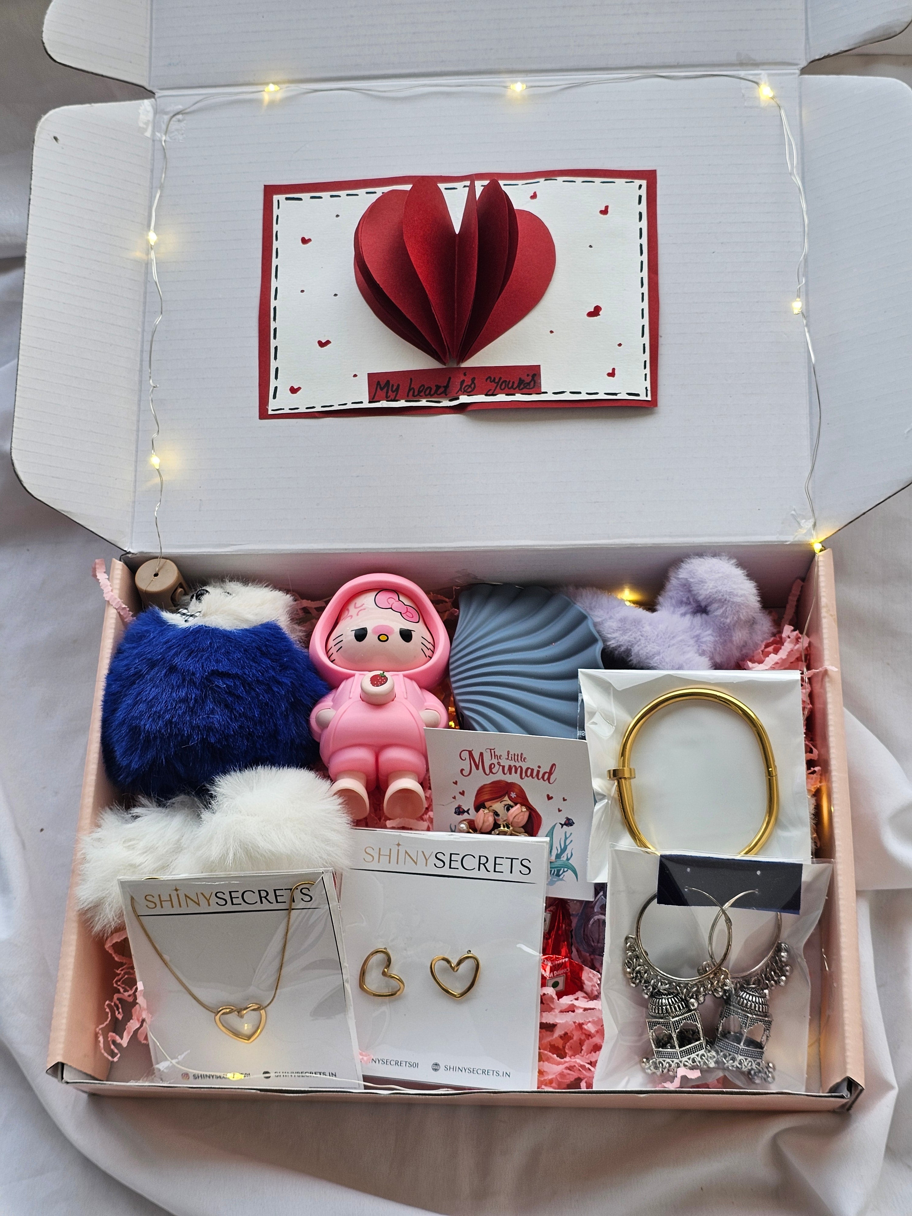 Heartfelt Surprise Box 🎀