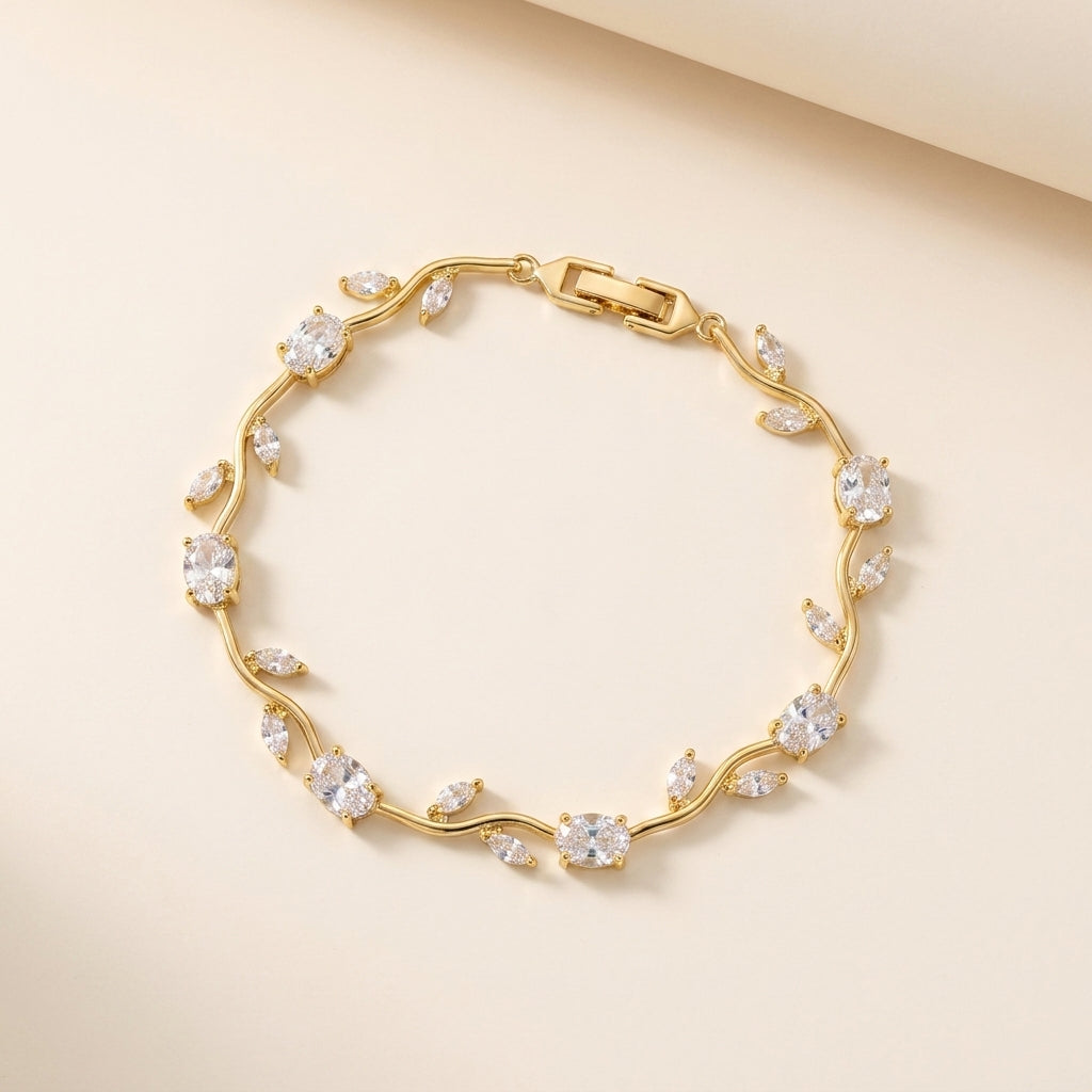 Tulip bracelet (white)